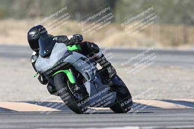 media/Dec-01-2025-Moto Forza (Mon) [[2daa91e15f]]/1-Advanced Group/Session 3 (Turn 3)/